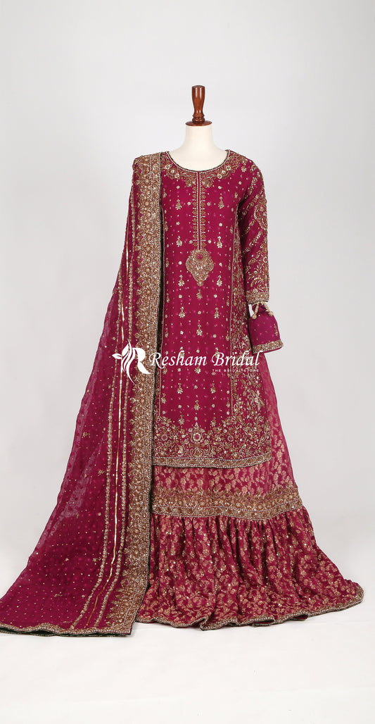 Maneen | Farshi Lehenga | Red